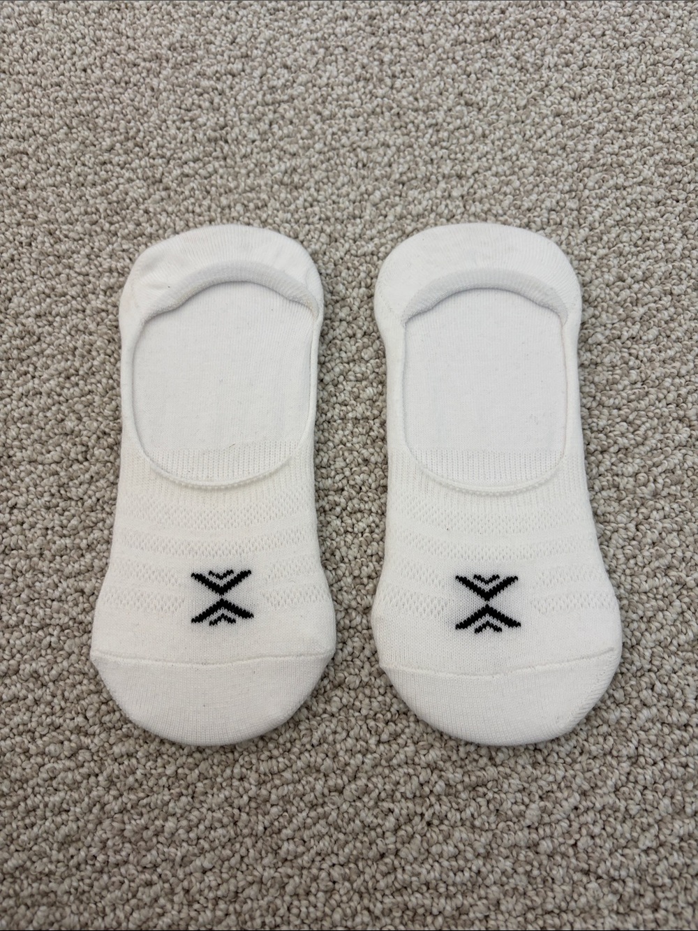 Women’s No-Show White Liner Socks  2 pair